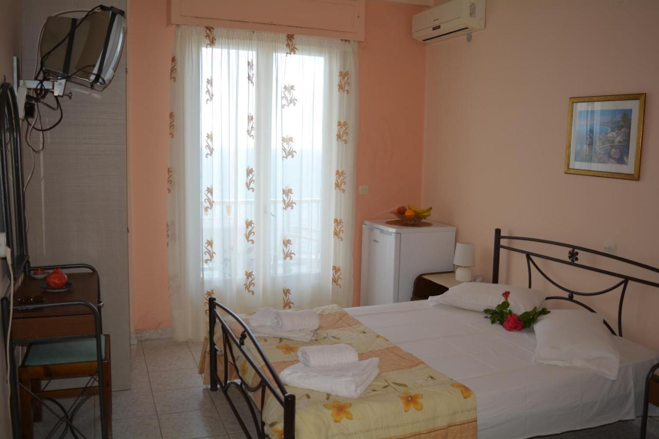 Fiore Rooms Akrotiri  エクステリア 写真